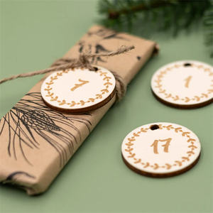 Etiquetas colgantes de madera personalizables para el hogar y la fiesta, adornos decorativos colgantes para árbol de Navidad para manualidades - Product Image 5