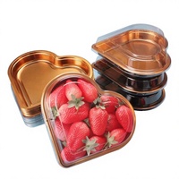 Boîte cadeau personnalisable en forme de cœur avec couvercle transparent et fond doré pour emballage alimentaire à emporter et fruits