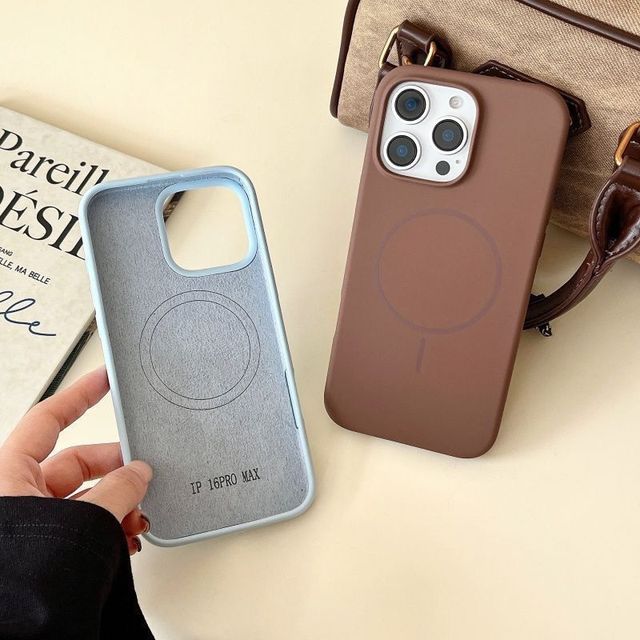 Hot Sell Luxury Wireless Charging Silicon Phone case for iPhone 17 Silicon Magnetic Phone case for iphone 16 15 14 13 12 Pro Max