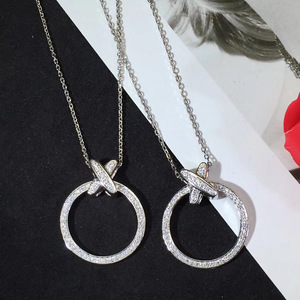 Elegante Collana con Ciondolo a Croce per Donne, Stile Europeo, Collana alla Moda - Product Image 2