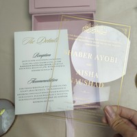 Boîte cadeau de mariage en flanelle rose haut de gamme avec cartes d'invitation personnalisées estampées à chaud et emballage souvenir d'entreprise