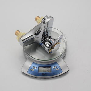 Grifo de lavabo de aleación de zinc con doble manija, válvula de cerámica, montaje en cubierta, grifos de 2 orificios - Product Image 1