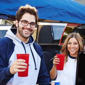Gobelets de stade réutilisables de 32oz personnalisés Tasses à bière en plastique promotionnelles pour boissons de fête Gobelets incassables pour bouteille d'eau - Product Image 6