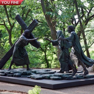 Sculpture de Jésus portant la croix en bronze grandeur nature YOUFINE, statue de la Passion du Christ pour église, cour, parc religieux - Product Image 3