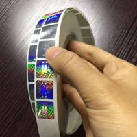 Autocollant holographique de sécurité anti-contrefaçon avec logo 3D, finition argentée brillante, numéro de série, pour usage cosmétique