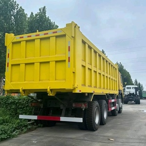 <span class=keywords><strong>Camion</strong></span> benne basculante lourd d'occasion Sinotruck HOWO 8x4 12 roues 4 essieux 371HP Diesel Manuelle pour l'exploitation minière en Afrique - Product Image 5