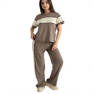 Ensemble de survêtement décontracté pour femme, haut sans manches à boutons rose, pantalon assorti, couleur unie, léger, en nylon/coton, coupe-vent, séchage rapide - Product Image 1