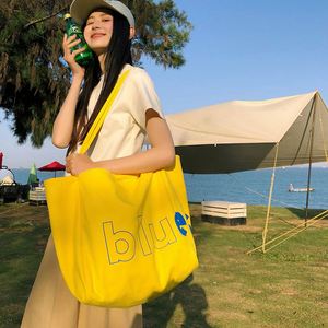 Sacs fourre-tout en toile portables pour femmes avec fermeture éclair, logo personnalisé, couleur unie - Utilisation été/automne/printemps - Product Image 4