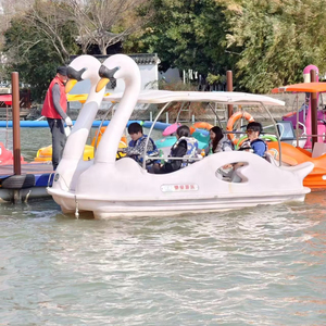 Bateau de parc aquatique Grand bateau électrique à long cou en plastique LLDPE Double tête cygne flamant rose pédalo électrique bateau à pédales - Product Image 1