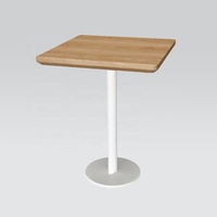 Foshan Light Mobilier commercial de luxe en bois pour restaurant Table et chaise en rotin pour restaurants