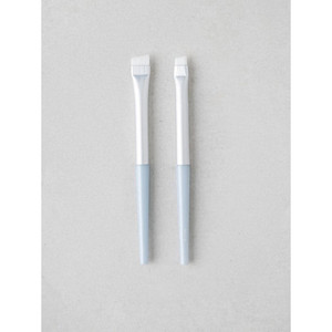 Ensemble professionnel de pinceaux de maquillage pour les yeux plats 2 pièces avec poignée pour visage yeux lèvres correcteur de sourcils baume à lèvres Style de voyage - Product Image 1