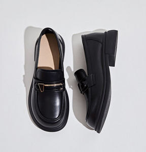 New British-Style Premium Loafer Shoes for <b>Women</b> Small Leather with Metal Button Design Breathable for Autumn & Spring - Product Image 5