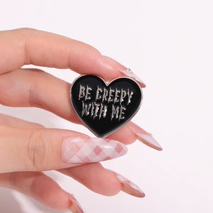Broches de Esmalte con Forma de Corazón Negro Punk, Pin de Solapa con Diseño de Álbum de Música de <span class=keywords><strong>Rock</strong></span> Gótico, Joyería, Accesorios de Regalo para Amigos, Venta al por Mayor - Product Image 4