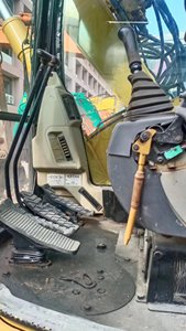 Mini-excavatrice sur chenilles d'occasion CAT308E2 de 8 tonnes, modèle 2022, certifiée EPA CE, d'origine japonaise, pour usage agricole (également disponible : CAT308C d'occasion de 8 tonnes) - Product Image 2