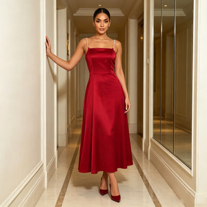 Vestido Midi Elegante Color Vino Satinado 2026 con Tirantes Finos, Corte A, Ajustado, para Fiesta, Color Sólido, con Dobladillo Acampanado - Product Image 2