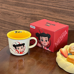 Tasse en céramique Zuo Mu Nezha avec poignée, impression sérigraphique, cadeau printemps 2025 pour la maison - Product Image 1