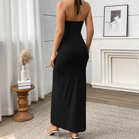 Robe longue moulante noire en maille unie respirante à taille ajustée pour femme, style licou, extensible et amincissante, idéale pour l'été