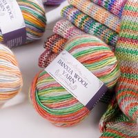 Hilo Teñido Danxia Serie Space Dyed, Mezcla de Algodón Suave de Fantasía Arcoíris para Tejer a Mano Suéteres, Bufandas y Gorros para Bebés, Venta al por Mayor de Fábrica