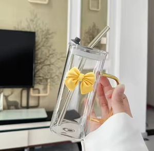 Gobelet carré en verre borosilicate transparent, résistant à la chaleur, de haute qualité, avec couvercle coloré et nœud, design créatif - Product Image 5