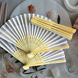 Abanico Plegable Portátil de Bambú con Grabado de Flores Blancas, Logotipo Personalizado Impreso, Elegante Decoración para el Hogar, Regalo Empresarial, Modelo Plegable - Product Image 2