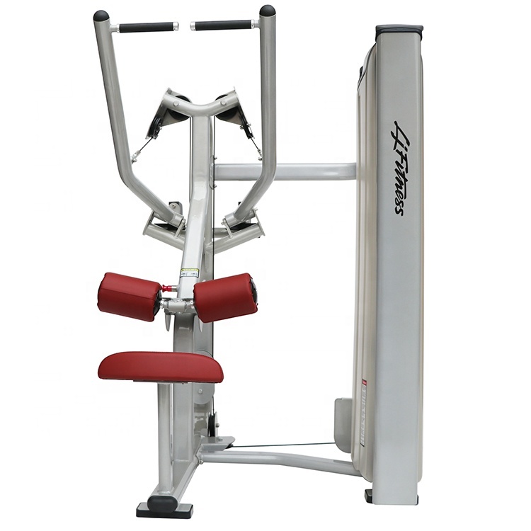 Lat pulldown integración core escuela de entrenamiento de equipos de gimnasia