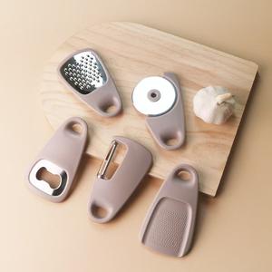 Ensemble de gadgets de cuisine 5 pièces, éplucheur de <span class=keywords><strong>julienne</strong></span> de légumes, broyeur d'ail et de gingembre, outils de cuisine empilables, accessoires - Product Image 4