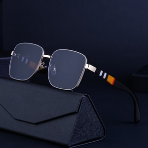 <span class=keywords><strong>Lunettes</strong></span> <span class=keywords><strong>de</strong></span> <span class=keywords><strong>soleil</strong></span> <span class=keywords><strong>tendance</strong></span> Partagas, design personnalisé, logo personnalisé, monture carrée en métal, UV400, pour femmes et hommes - Product Image 2