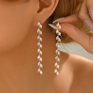 ต่างหูห้อยทองแดงเซอร์คอนสุดหรูสำหรับผู้หญิงจี้ห้อยทองเหลืองทันสมัยเหมาะสำหรับเป็นของขวัญแต่งงาน - Product Image 1