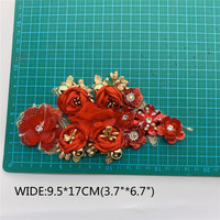 Offre Spéciale nouveau design fait à la main 3d fleur coudre sur applique broderie strass patch de fleurs pour la robe de soirée