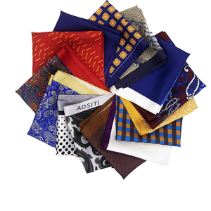 Fazzoletto Quadrato in Seta con Motivo Britannico per <span class=keywords><strong>Uomo</strong></span>, per Matrimoni e Completi Eleganti, Disponibile all'Ingrosso - Product Image 1