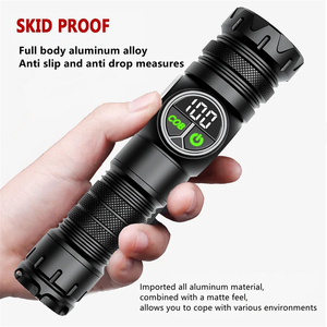 <span class=keywords><strong>Lampe</strong></span> torche <span class=keywords><strong>LED</strong></span> rechargeable à zoom numérique, 30W, 1500m <span class=keywords><strong>de</strong></span> portée, <span class=keywords><strong>1000</strong></span> <span class=keywords><strong>lumens</strong></span>, aimant arrière, lumière latérale COB, affichage numérique - Product Image 4