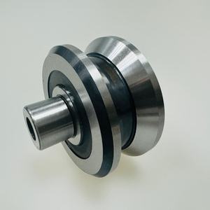 Rodillo de Cadena FR25Z para Barras en V, Rodillo 900727 para Rieles en V, Servicio Mediano, Concéntrico, con Rosca Izquierda - Product Image 2