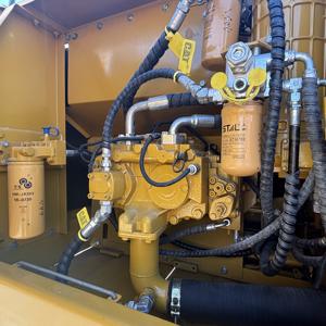 Escavatore 320D2 Usato di Alta Qualità, 90% Nuovo, 19,8 Tonnellate, Capacità Benna 0,8m, 2001-4000 Ore, Miglior Prezzo, Benna Pulita in Vendita - Product Image 6