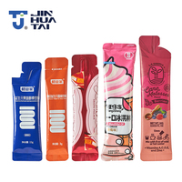Machine d'emballage automatique multifonction pour sachets de liquides, boissons, sirops, confitures, pâtes de tomates, gélatine, miel, sauces et autres produits en sachet.