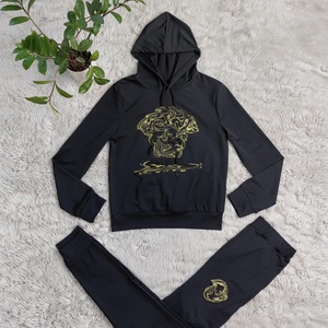 เสื้อผ้าแบรนด์หรูสำหรับผู้หญิงขายดีประจำปี 2025 เสื้อฮู้ดดีไซน์เนอร์ชื่อดังสำหรับฤดูหนาว ชุดลำลอง เสื้อฮู้ดผู้หญิง - Product Image 4