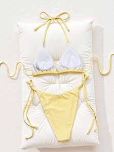 Costume da Bagno Donna Giallo con Rivetti Halter - Bikini Sexy di Tendenza per Festival e Spiaggia - Product Image 4