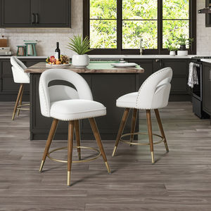 Ensemble <span class=keywords><strong>de</strong></span> 2 tabourets <span class=keywords><strong>de</strong></span> <span class=keywords><strong>bar</strong></span> pivotants <span class=keywords><strong>de</strong></span> 24 pouces à hauteur <span class=keywords><strong>de</strong></span> comptoir, pieds en bois massif réglables, dos en velours, design moderne pour les repas en plein air dans un hôtel - Product Image 4