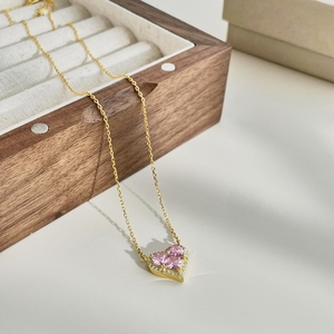 Servizio OEM ODM, Collana Halo in Argento 925 Placcato Oro con Gemma a Cuore Rosa ad Alta Saturazione, Prezzo all'Ingrosso, Personalizzazione con Etichetta Privata - Product Image 5