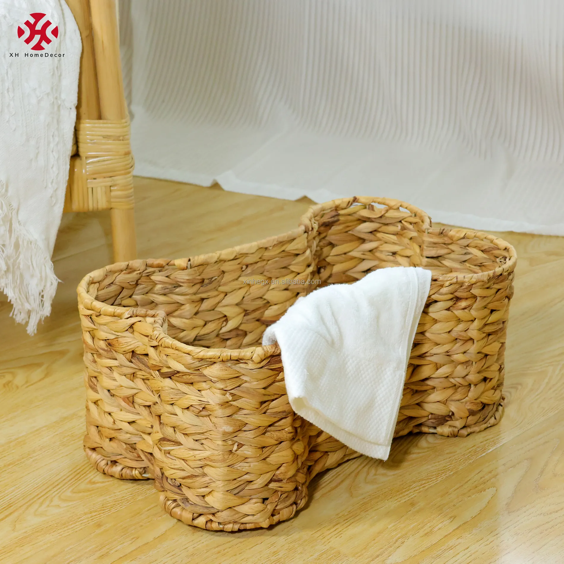 XH Boneshape Eco-friendly Natural Water Hyacinth Seagrass Handwoven Storage Collection basket