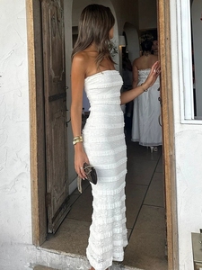 Elegante Abito Bianco in Pizzo Senza Spalline con Volant, Vestito Casual Chic per Donne - Product Image 2