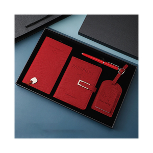 Ensemble cadeau de voyage en cuir PU : porte-passeport, étiquette de bagage, bloc-notes et carnet – Coffret cadeau d'affaires en gros - Product Image 1