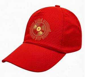 Gorra de Moda de Secado Rápido, Impermeable, con Orificios Cortados con Láser, Visera Plana, Cierre a Presión, Logotipo Personalizado, 6 Paneles, Malla de Poliéster, Estilo Trucker - Product Image 4