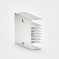 Radiateurs industriels en aluminium et acier inoxydable Usinage CNC Alliage extrudé pour micro-usinage Conception de peigne Dissipateurs thermiques Coupe