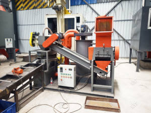 Machine de granulation de câbles HVST en promotion, broyeur de fils, moteur, boîte de vitesses, PLC, séparateur de recyclage de fils de cuivre, garantie de 2 ans - Product Image 2