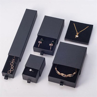 Vente en gros emballage de boîte à bijoux personnalisée boucles d'oreilles bracelets bracelets collier bagues boîte d'emballage rigide