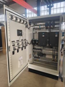 Gabinete de Controlador de Programación PLC Personalizado para Control de Equipos de HVAC, Calderas, Enfriadores e Intercambiadores de Calor - Product Image 5