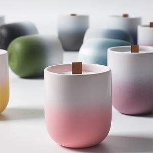 Elegante diseño moderno elegante recipiente de cerámica tarro decoración del hogar hecho a mano gradiente hormigón vela contenedor - Product Image 1