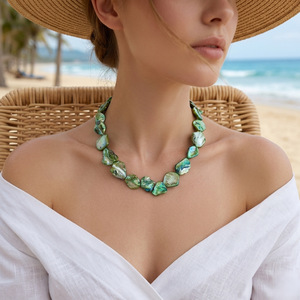 Collar de Conchas Orgánicas Costeras al por Mayor para Mujer, Estilo Boho Chic, Mezcla Colorida de Madreperla, Collar Largo - Product Image 3