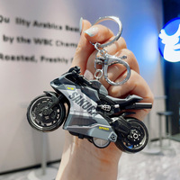 Porte-clés mini moto dessin animé en gros, petit cadeau, pendentif exquis pour sac à dos