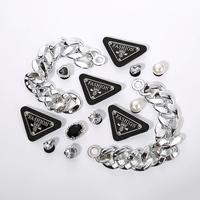 Fantaisie nouveau Style bijou diamant pierre sabot breloques Bling strass bricolage sabot breloque métal chaussure boucle chaussures décorations chaussures breloques